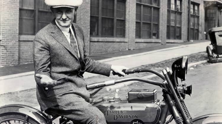 Walter Davidson: mecânico, motociclista, fundador