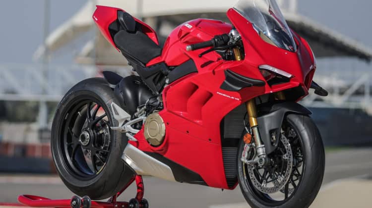 Ducati Panigale: a moto de Venom – Tempo de Carnificina