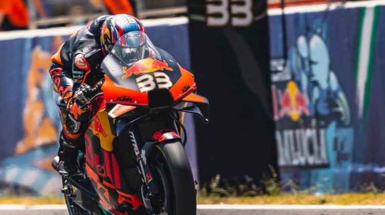 MotoGP: inalcançável, Binder leva KTM e África do Sul à vitória