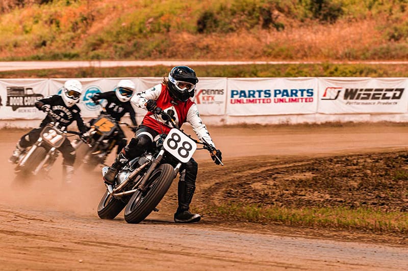 Festival Interlagos terá test-ride de moto na terra e corrida de motocross  - 25/05/2022 - UOL Carros