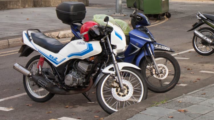 País irá proibir motos antigas (com mais de 25 anos)