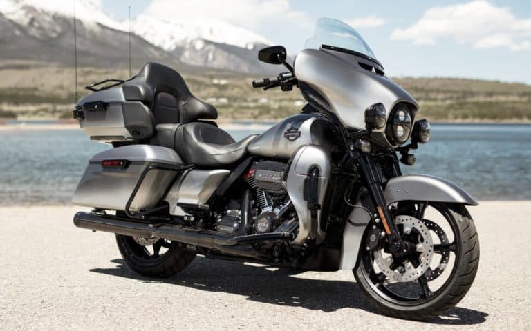 A-CVO-Limited-é-a-versão-topo-de-linha-da-Harley-Davidson-768x480
