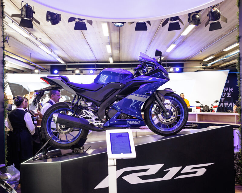 r15 é um moto 150 cc