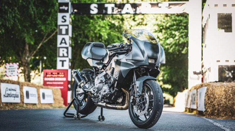 Yamaha mostra nova moto esportiva retrô e carenada