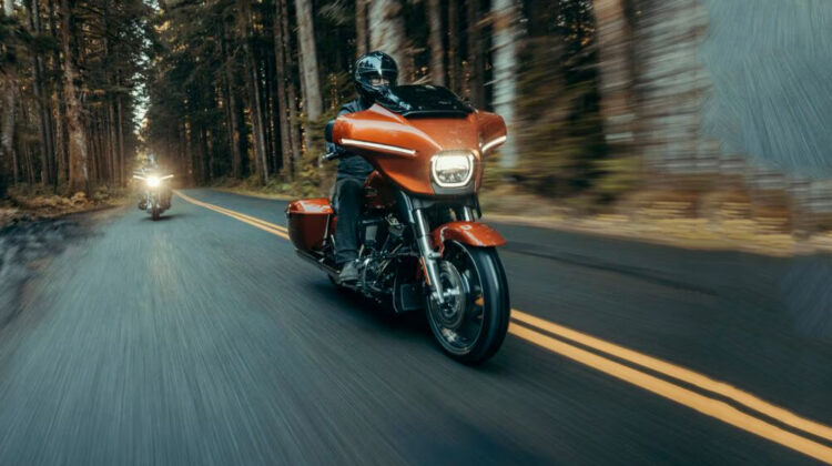 ‘Nova era touring’: há duas novas motos da Harley à venda no BR