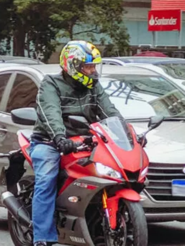 Roupa para andar de moto: o que dá multa ou é obrigatório?