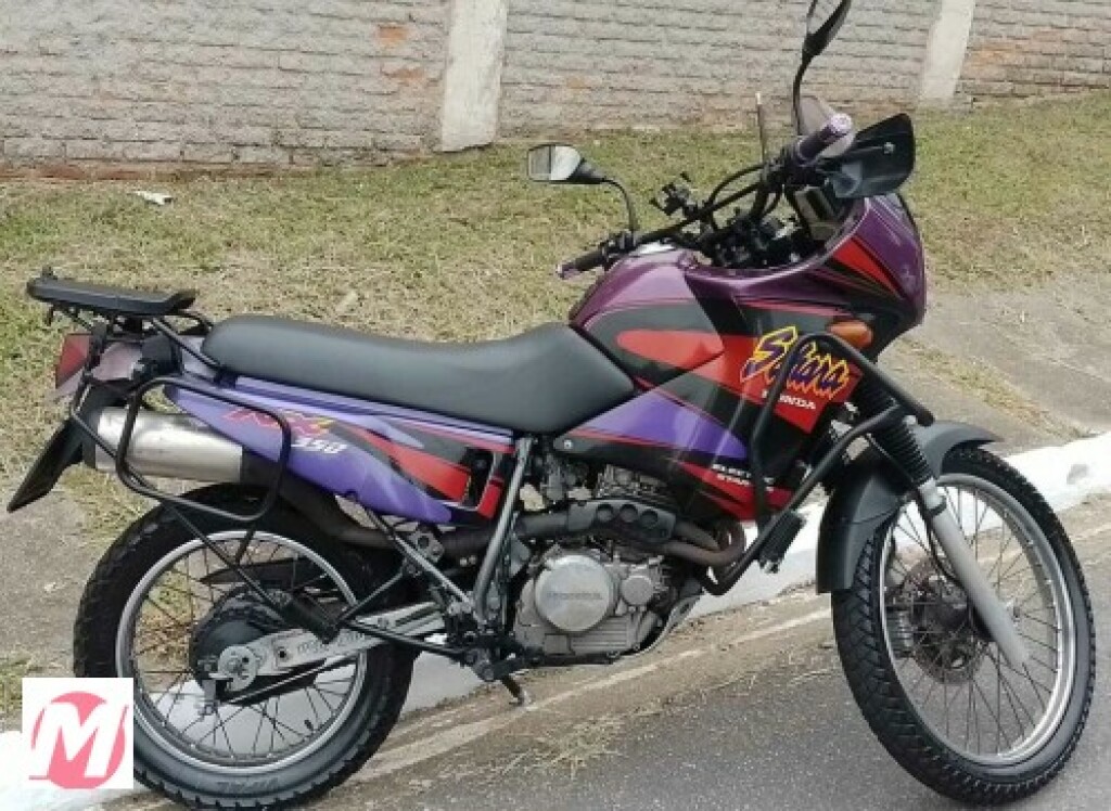 SUZUKI Intruder 250 - Moto Star Tupã