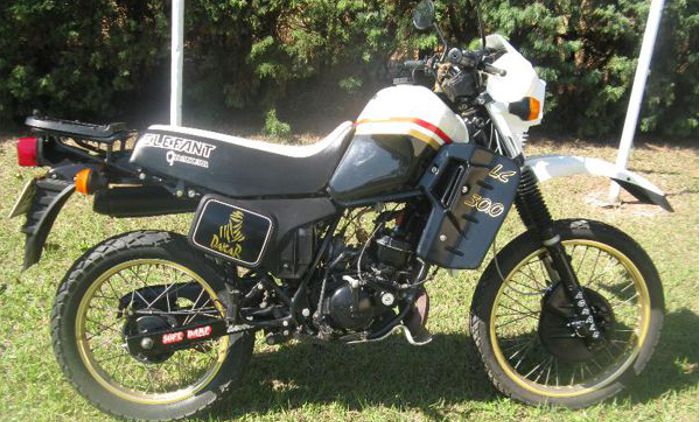 Moto modelo Agrale Dakar