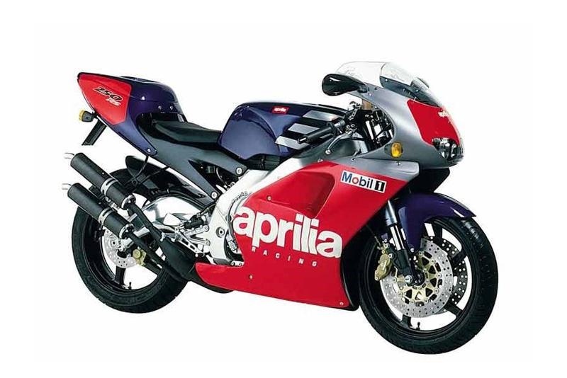 Moto modelo Aprilia Rs
