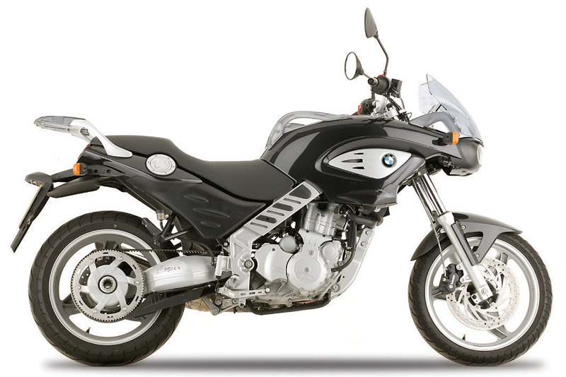 Moto modelo BMW F 650 CS