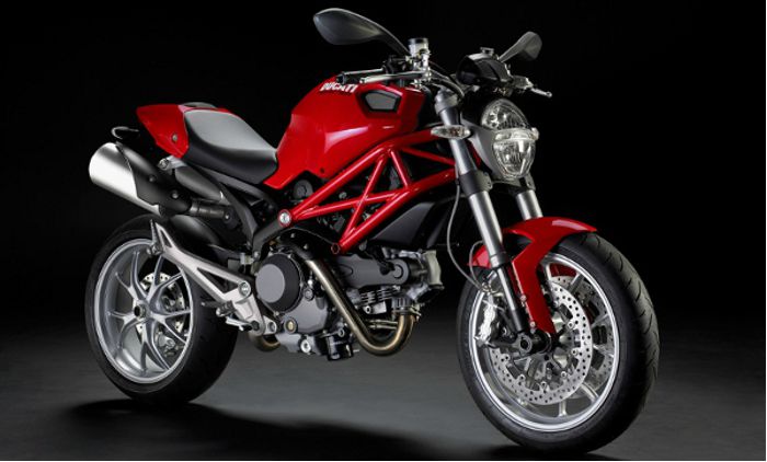 Moto modelo Ducati Monster 1100