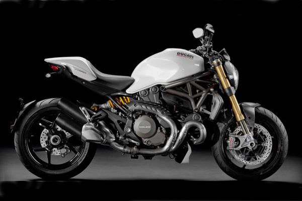 Moto modelo Ducati Monster