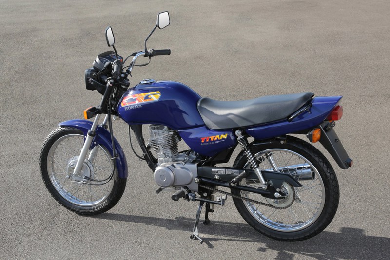 Moto modelo Honda CG 125 Titan