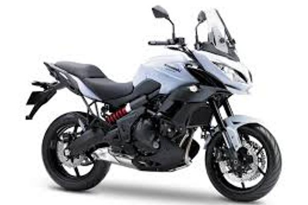 Moto modelo Kawasaki Versys 650