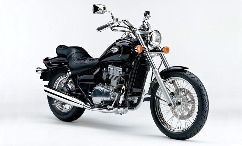 Moto modelo Kawasaki Vulcan 500