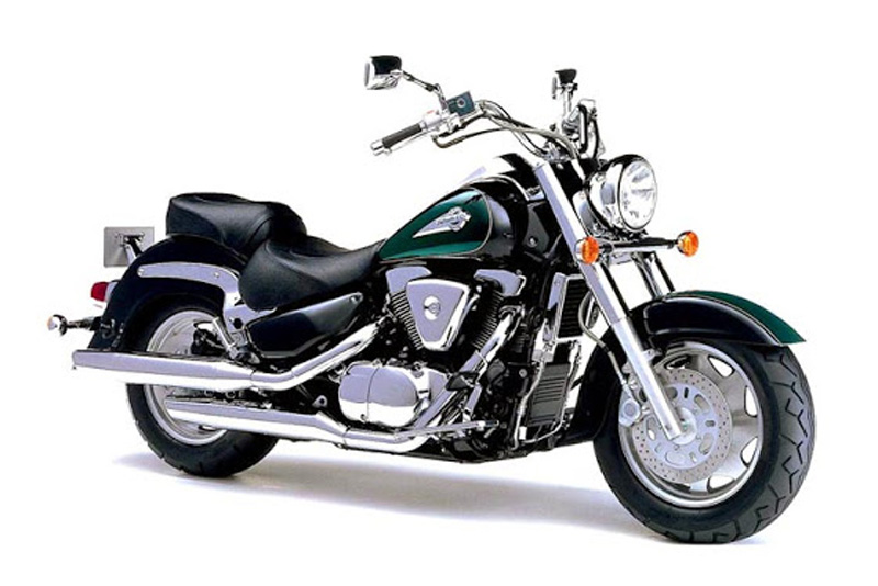 Moto modelo Suzuki Intruder LC 1500