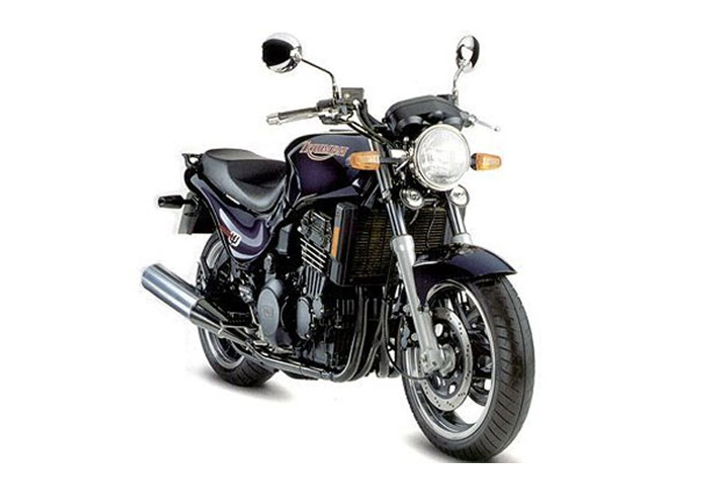 Moto modelo Triumph Trident 750