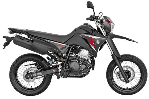 Moto modelo Yamaha XTZ 250 X