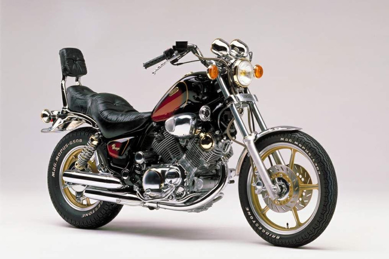 Moto modelo Yamaha XV 1100