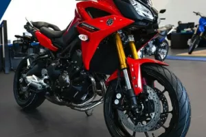 imagem moto Yamaha MT 09 Tracer