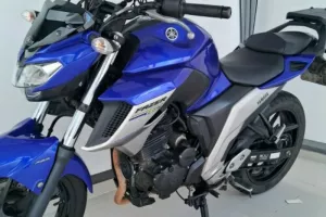 Foto moto Yamaha Fazer 250 ABS