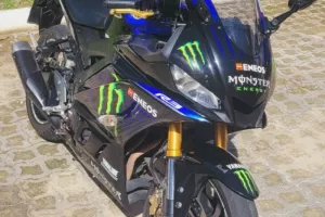 Foto moto Yamaha R3