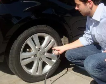Pesquisas feitas na América Latina mostra que motoristas correm riscos e poluem mais com pneus descalibrados