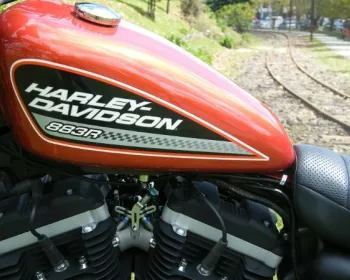 Teste da Harley-Davidson 883 Roadster