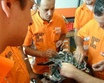 KTM do Brasil prepara técnicos na Áustria