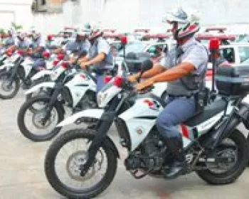 Alckmin anuncia 300 PMs e entrega 20 motocicletas à Baixada