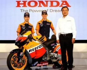 Apresentação desportiva da Honda 2012 em Tóquio