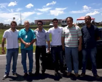 Pilotos e GDF discutem melhorias no autódromo de Brasília