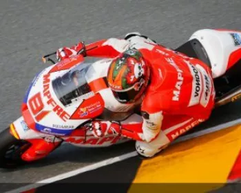 Moto2™: Jordi Torres festeja a primeira vitória em Sachsenring