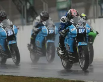 Moto 1000 GP: GPR 250 em Cascavel é realizada com chuva