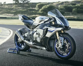 Proprietários da YZF-R1M poderão participar do Yamaha Racing Experience