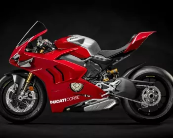Ducati acelera com a Panigale V4R, por R$250.000