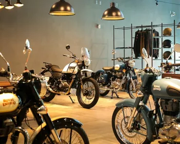 Comprar uma moto em 2021: veja 6 motivos