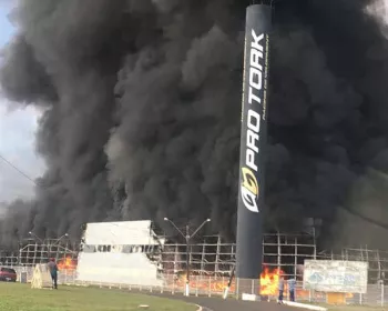 Incêndio atinge fábrica da Pro Tork em Siqueira Campos (PR)