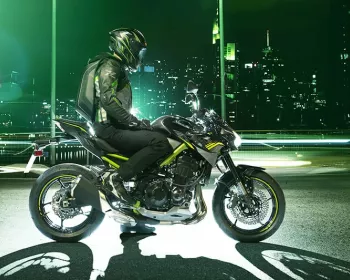 Vídeo: veja as novidades da Kawasaki Z 900 2021, em pré-venda
