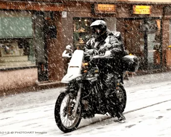 Inverno: 4 dicas para andar de moto no frio