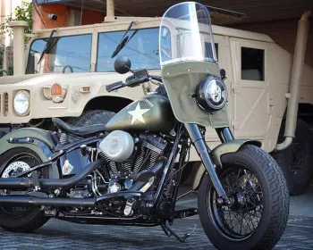 Japoneses recriam Harley ao estilo de moto da 2ª Guerra