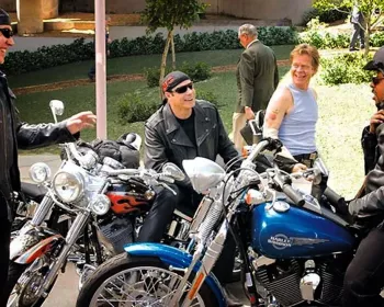 John Travolta: 5 curiosidades do icônico filme Motoqueiros Selvagens
