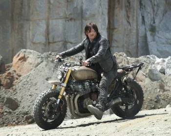 The Walking Dead tem personagem que ama motos na vida real!