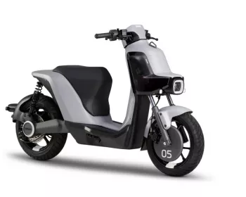 Yamaha irá lançar scooter que não cai parada (nem devagar)