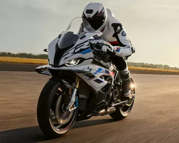Novas motos BMW podem trocar correntes por correias