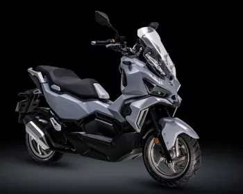 Nova scooter ADV chega no mercado (essa já é outra!)