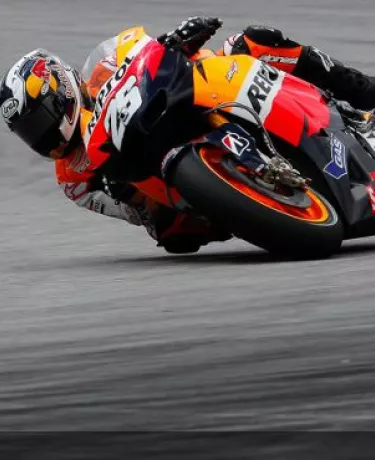 Pedrosa é pole no MotoGP da Malásia