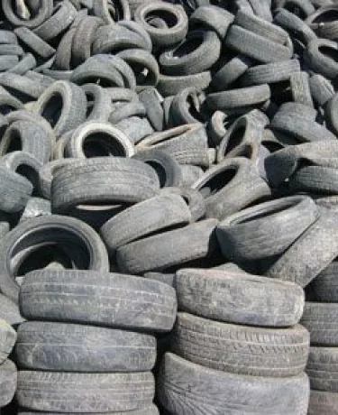 Poli/USP – Pesquisa revela que 425 de milhões de pneus não tiveram destinação adequada