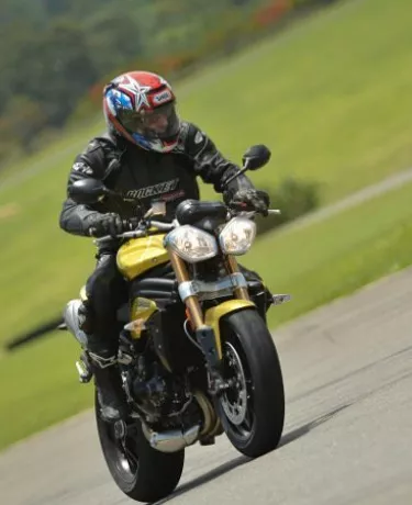 Triumph realiza recall para vários modelos de motos