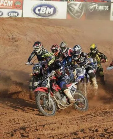 Brasileiro de Motocross: pilotos estrangeiros vão invadir Foz